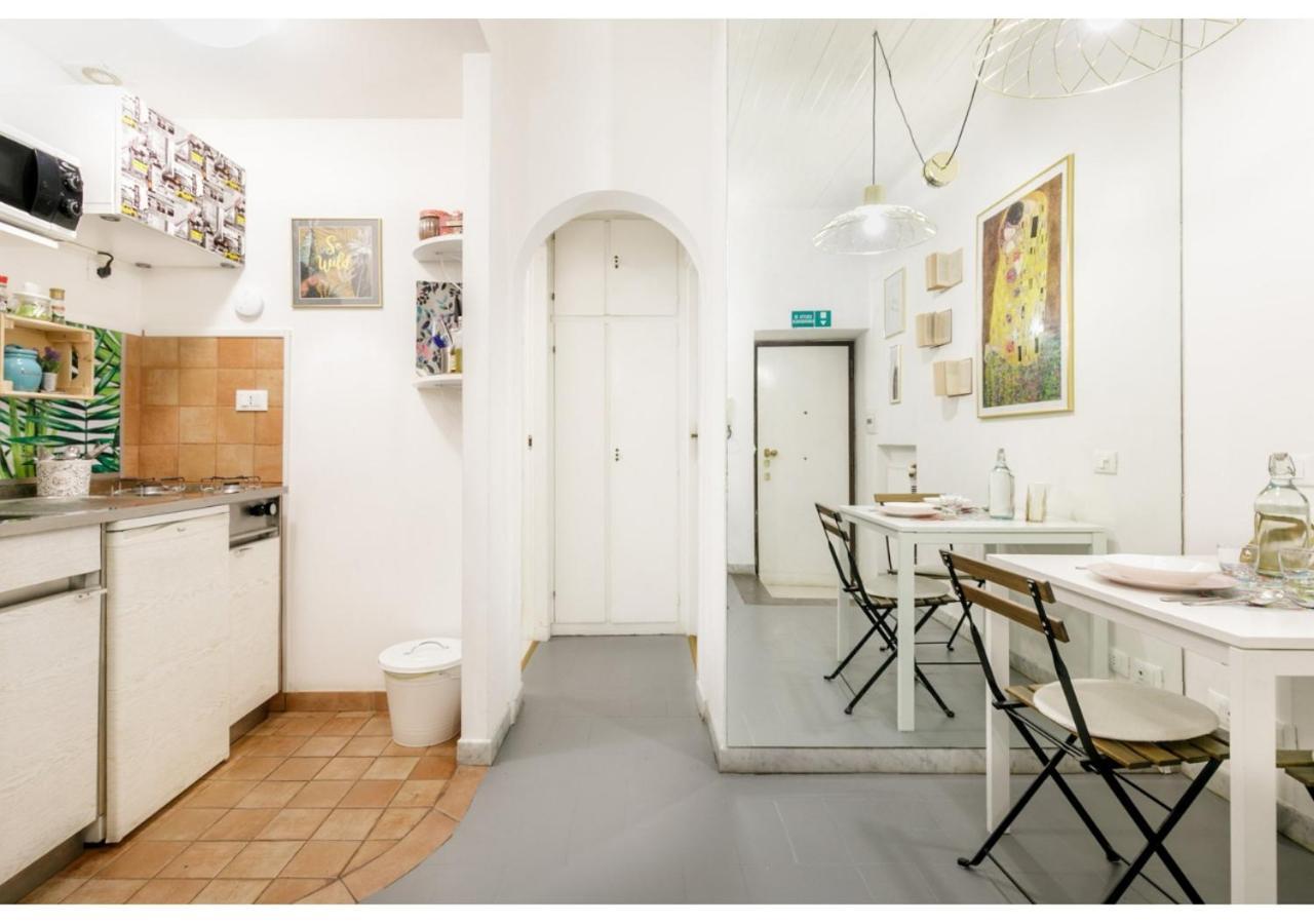 Pied-A-Terre Domusuite Rhome Colosseo 로마 외부 사진
