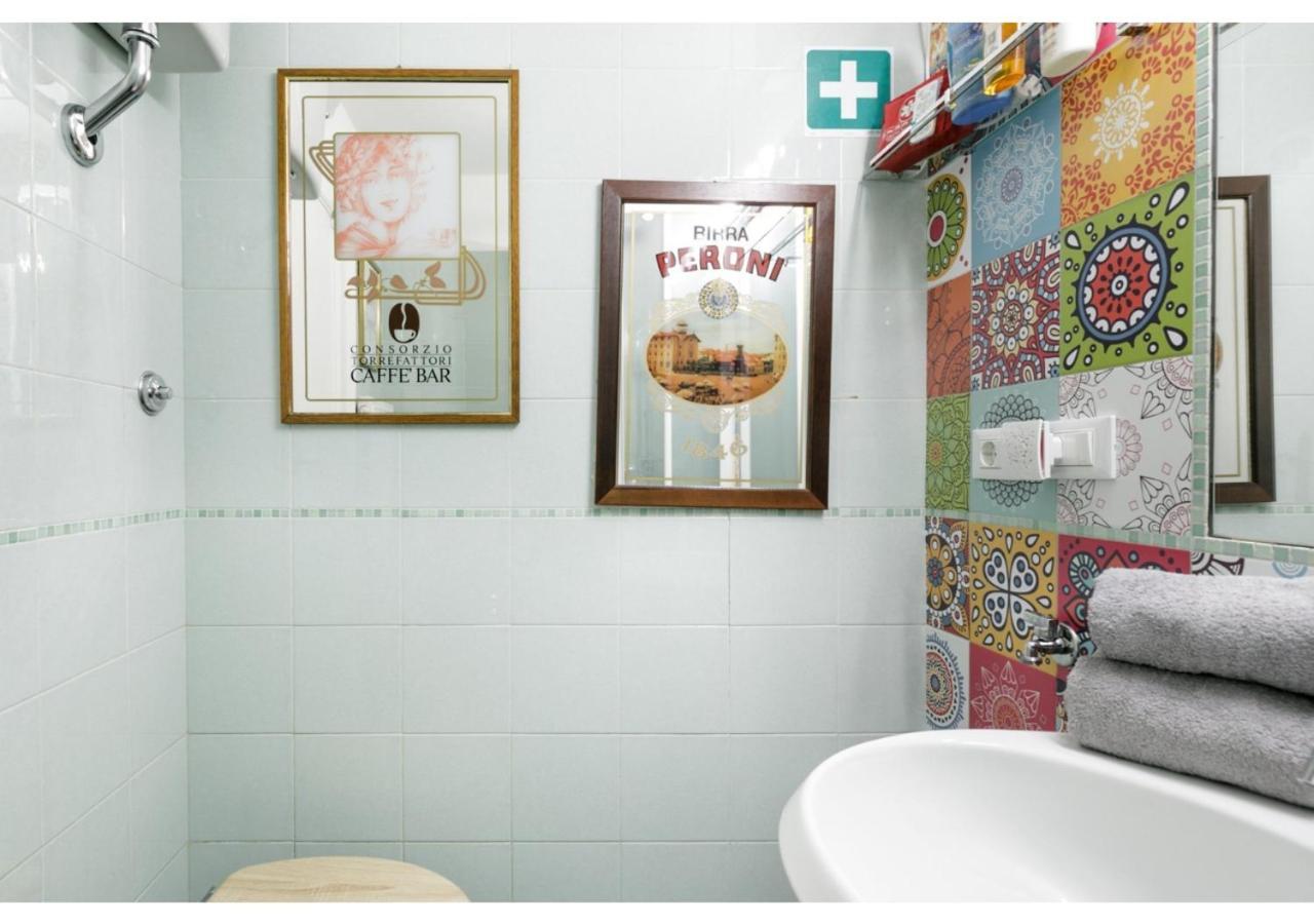 Pied-A-Terre Domusuite Rhome Colosseo 로마 외부 사진